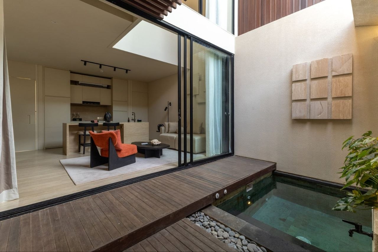 Villa in Kerobokan, Bali, Indonesia — 1 bedroom — photo 1