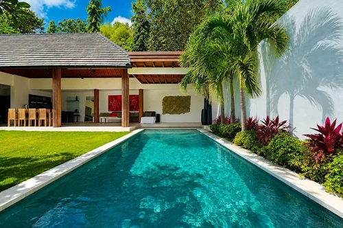 Villa in Uluwatu, Bali, Indonesia — 3 bedrooms