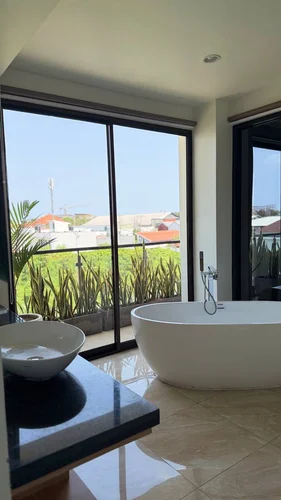 Canggu, Bali, Indonesia — 3 bedrooms — photo 8