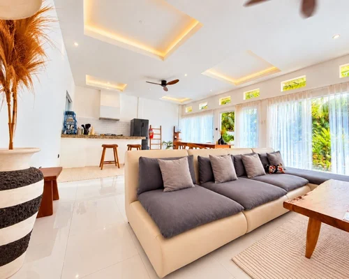 Villa in Uluwatu, Bali, Indonesia — 3 bedrooms — photo 2