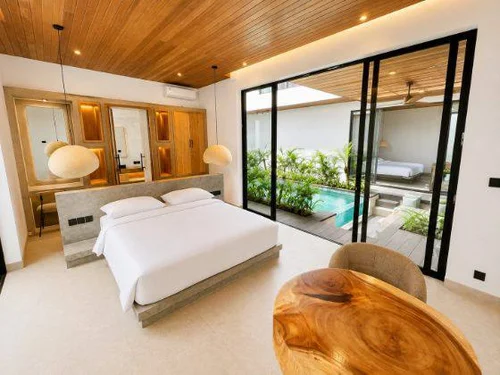 Villa in Ubud, Bali, Indonesia — 5 bedrooms — photo 9