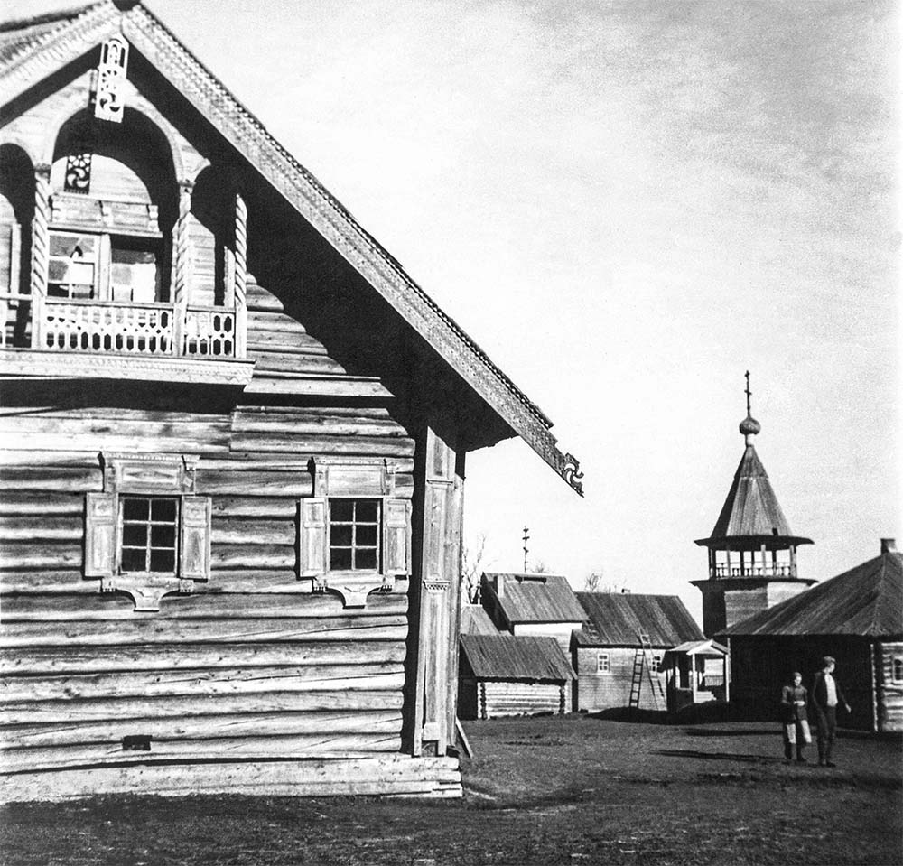 На юру. Деревянная архитектура Заонежья