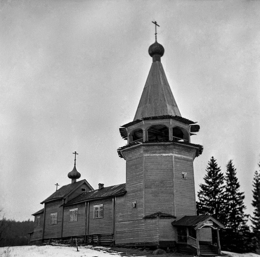 На юру. Деревянная архитектура Заонежья