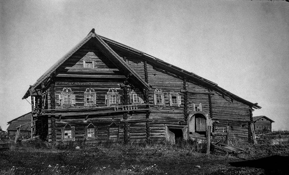 На юру. Деревянная архитектура Заонежья