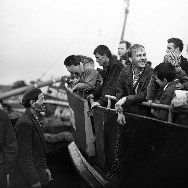 Виктор Ахломов