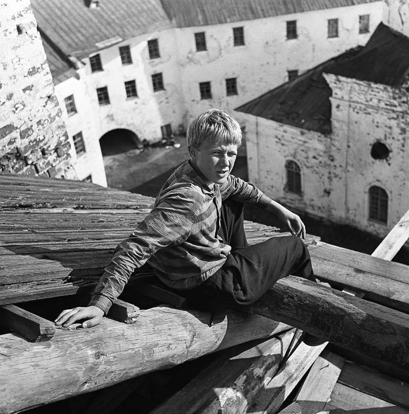 Виктор Ахломов