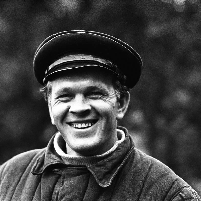 Виктор Ахломов