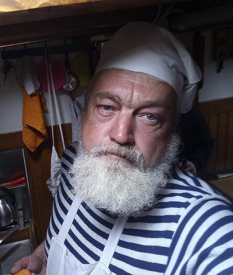 Александр Устинов