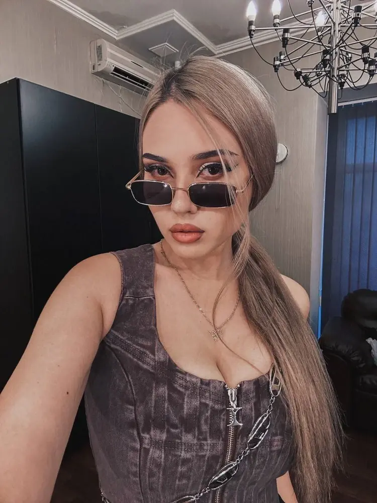 Dead Blonde