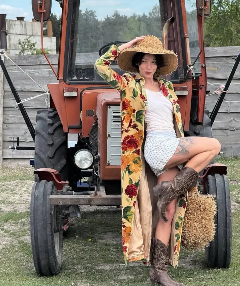 Настя Ивлеева