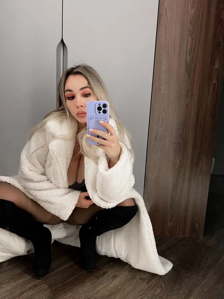 Анна Костенко