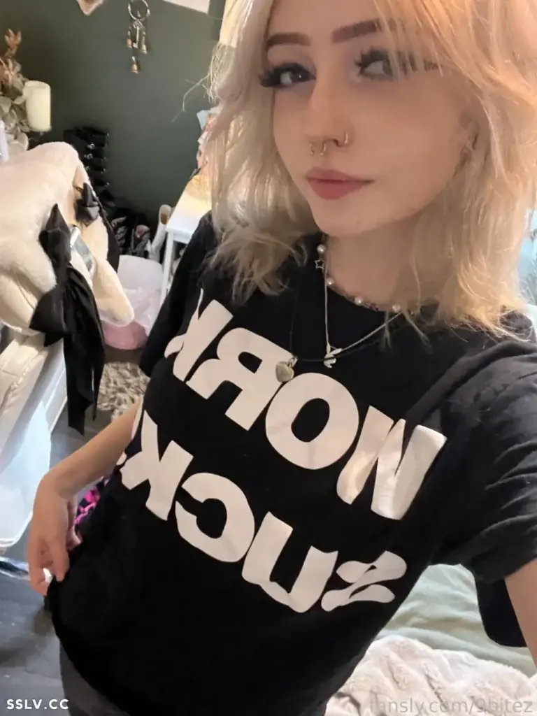 Ashley Scarr