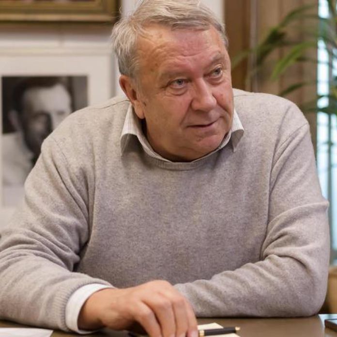 Фортов Владимир Евгеньевич