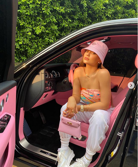 Кайли Дженнер. Фото скриншот: instagram.com/kyliejenner/