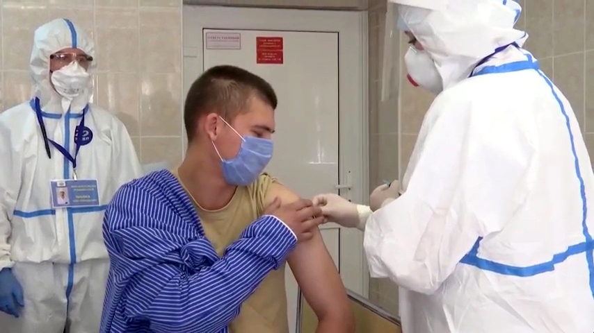 В госпитале имени Бурденко приступили к клиническим испытаниям российского препарата для профилактики COVID-19, который 16 июня одобрило Министерство здравоохранения РФ. Фото РИА Новости