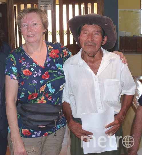 Джулиана вместе с Марсио Ривейро, одним из своих спасителей, 2014-й. Фото предоставила Juliane Diller, "Metro"