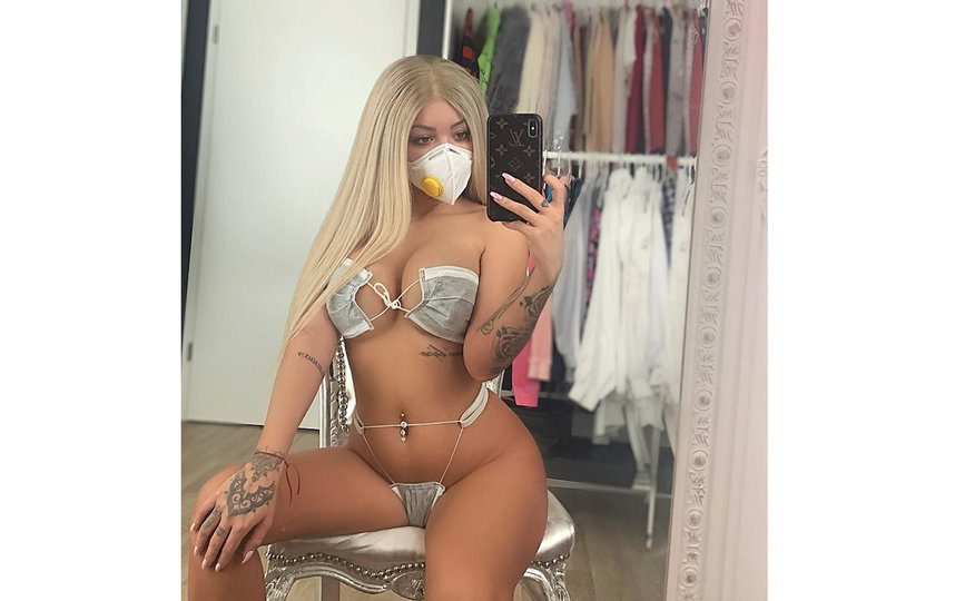 Хип-хоп-исполнительница и блогер Катя Красавице из Германии. Фото instagram.com/katjakrasavice