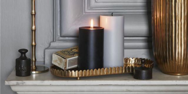 Большая парафиновая свеча H&M Home (399 руб.).