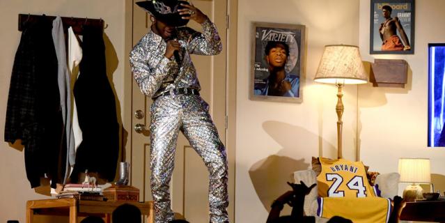 Алишиа Кис, Лиззо и Lil Nas X посвятили Коби свои номера.