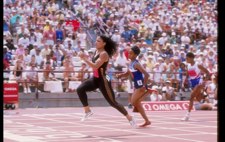Флоренс Гриффит-Джойнер на треке. Фото Getty