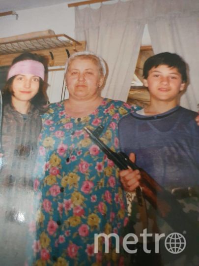 Ислам (слева), Раиса и Магомед Ташухаджиевы. Фото предоставил Ислам Ташухаджиев, "Metro"