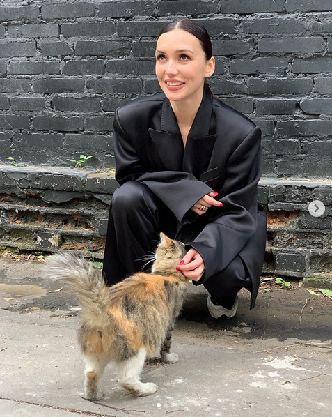 Ольга Серябкина (MOLLY). Фото скриншот: instagram.com/serebro_official/