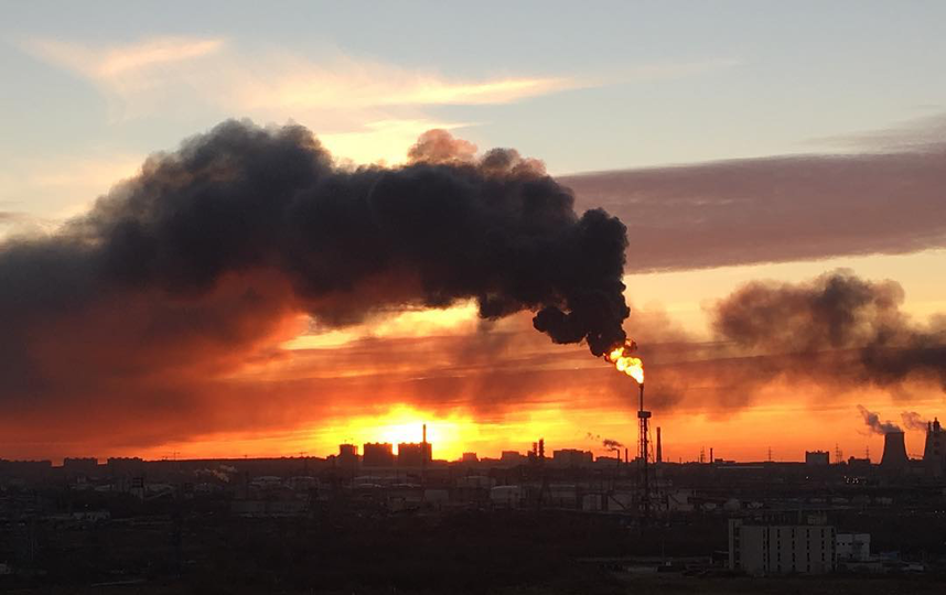 Сильный запах сероводорода на юго-востоке Москвы объяснили погодными условиями