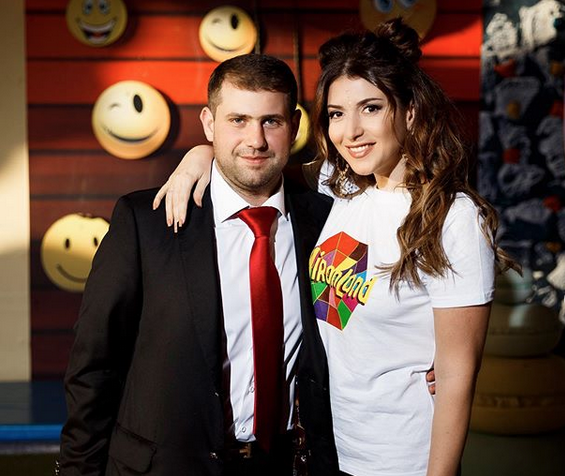 Илан Шор и Жасмин. Фото скриншот: instagram.com/jasmin/