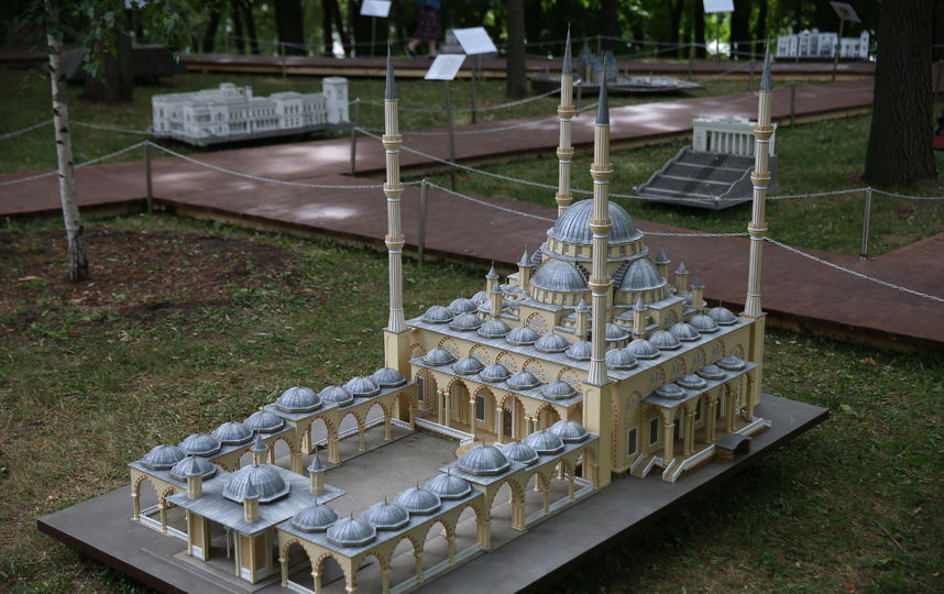 В Царицыно открылся уникальный парк миниатюр. Фото Василий Кузьмичёнок