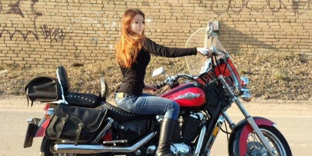 Юлия Грибович.