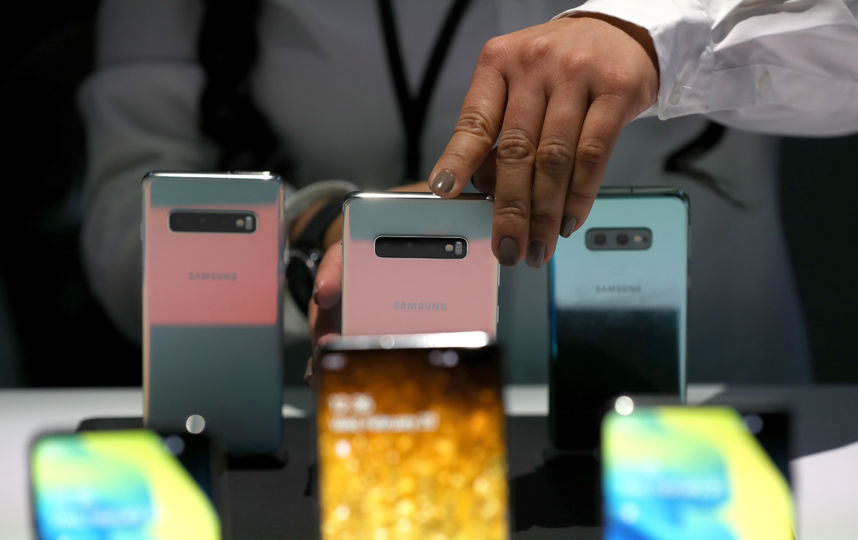 Samsung Galaxy S10. Фото Getty