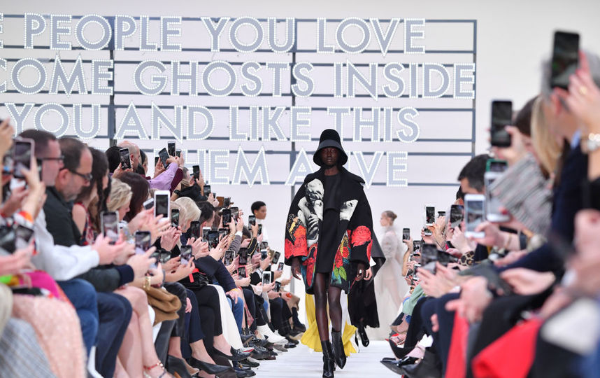 Показ Valentino. Фото Getty