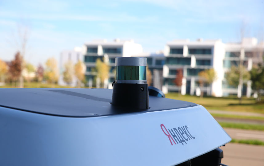 После окончания поездки хочется попрощаться с водителем, но за рулём никого. Фото Василий Кузьмичёнок