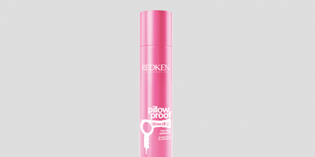 Сухой шампунь Redken Pillow Proof Blow Dry Two Day Extender.
