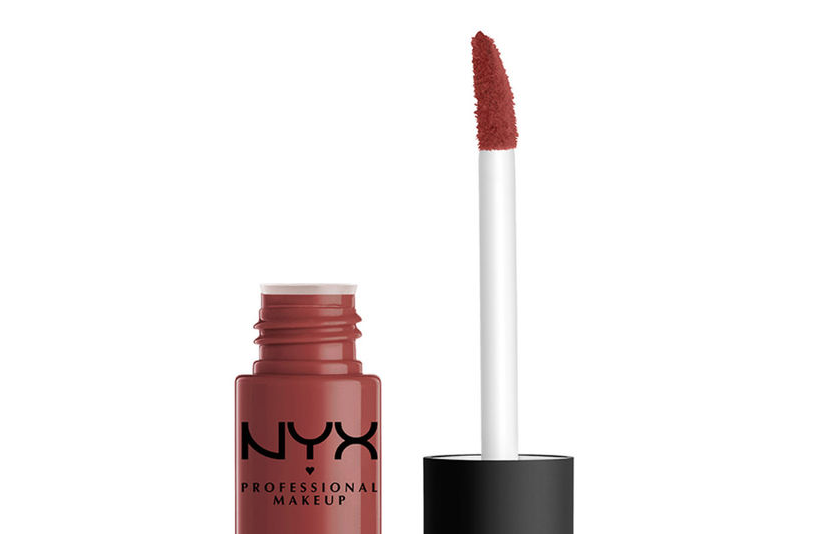 Жидкая помада NYX soft matte lip cream rome.
