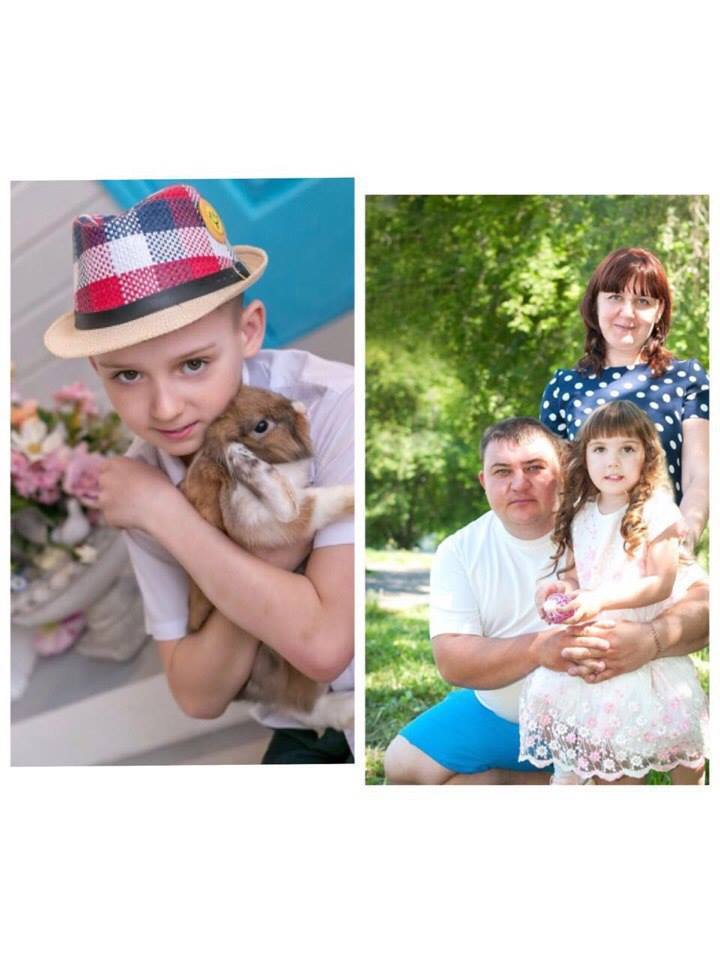 Слева – Серёжа, справа – его семья. Фото предоставила Наталья Пузикова