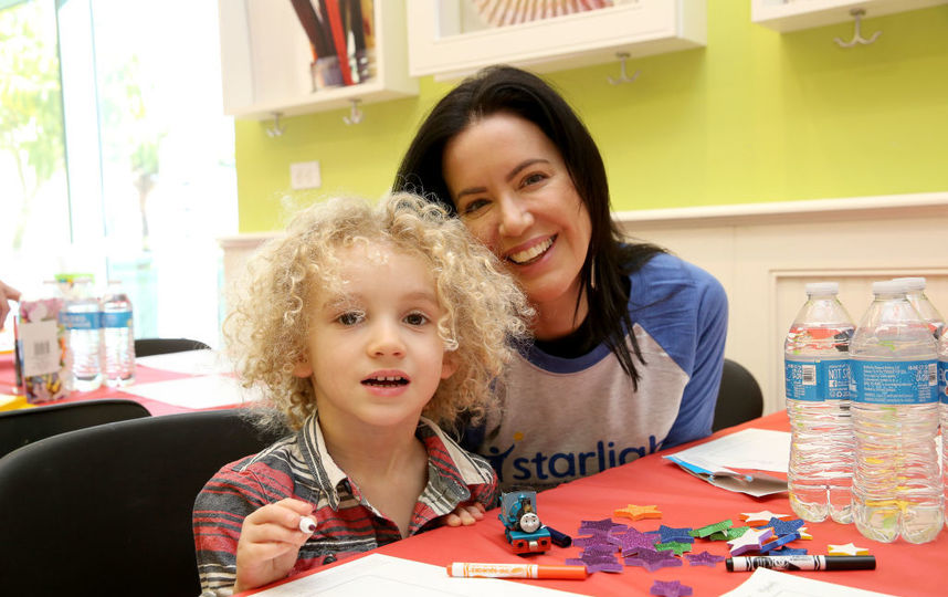 Как правильно объяснить ребёнку, откуда он появился на свет. Фото Getty