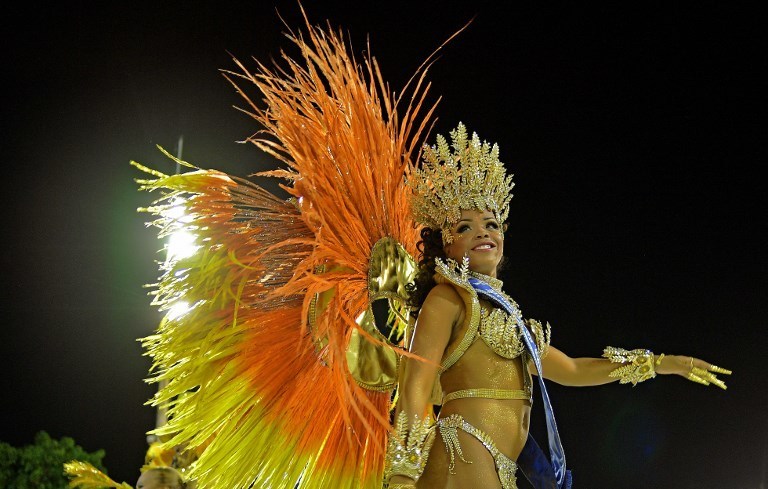Участница карнавала в Рио-де-Жанейро. Фото AFP