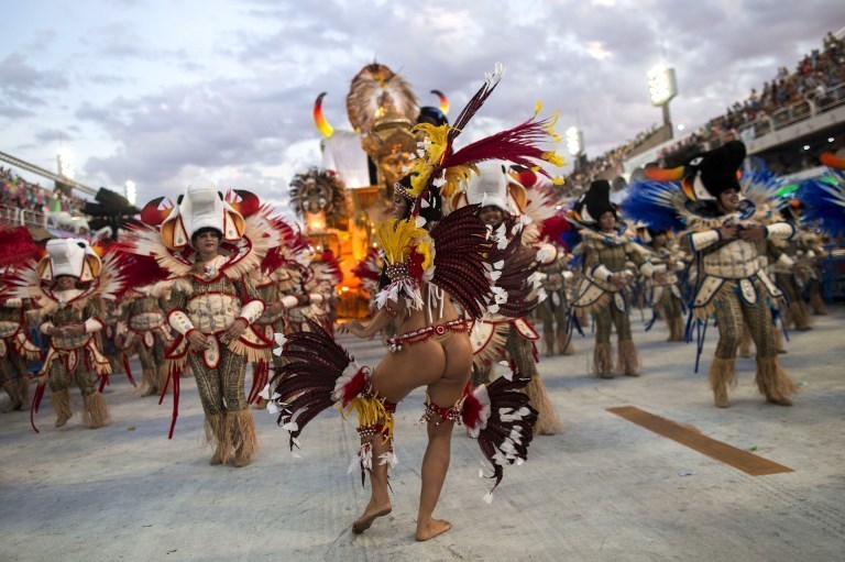Участница карнавала в Рио-де-Жанейро. Фото AFP