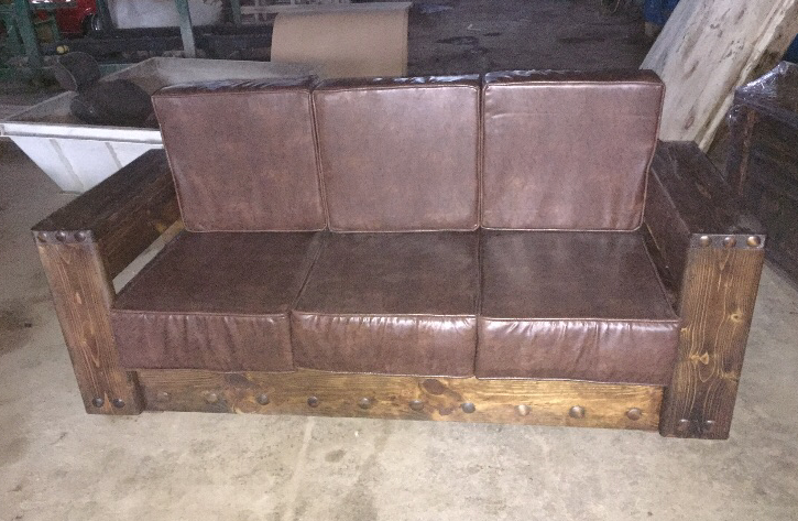 Диван "Борис". Фото скриншот ruskayausadba.ru.