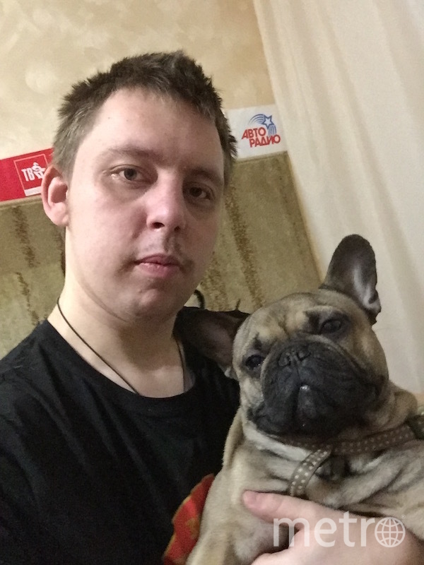 Илья каждое утро отправляется на пробежку со своей собакой, а потом занимается спортом и домашними делами. Фото Илья, "Metro"