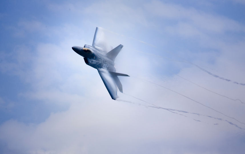 Два истребителя-невидимки ВВС США перехватили российские Су-25 над Сирией