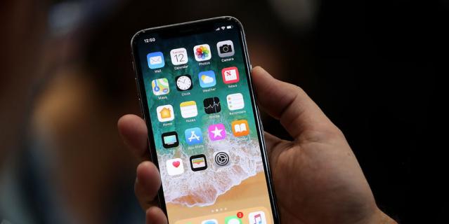 iPhone X.
