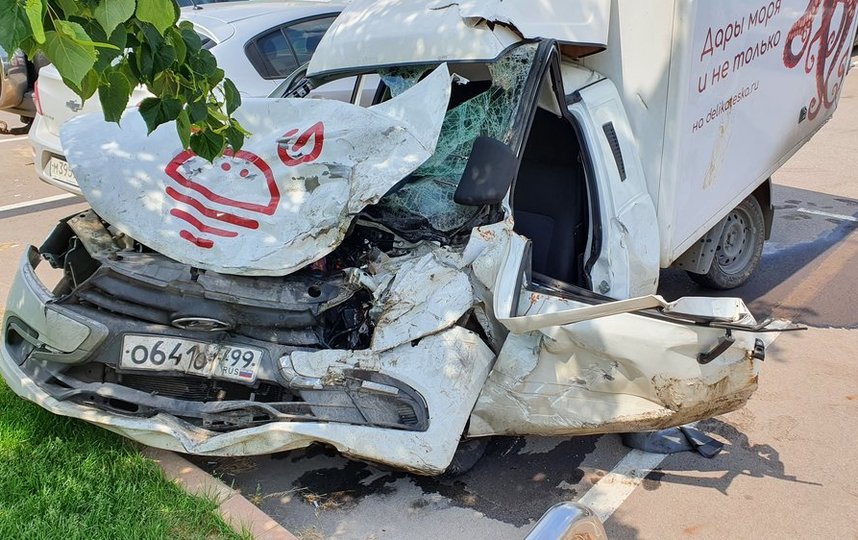 Lada после ДТП с участием актёра Михаила Ефремова на стоянке УВД по ЦАО Главного управления МВД России по Москве. Фото АГН "Москва" | Воронин Денис