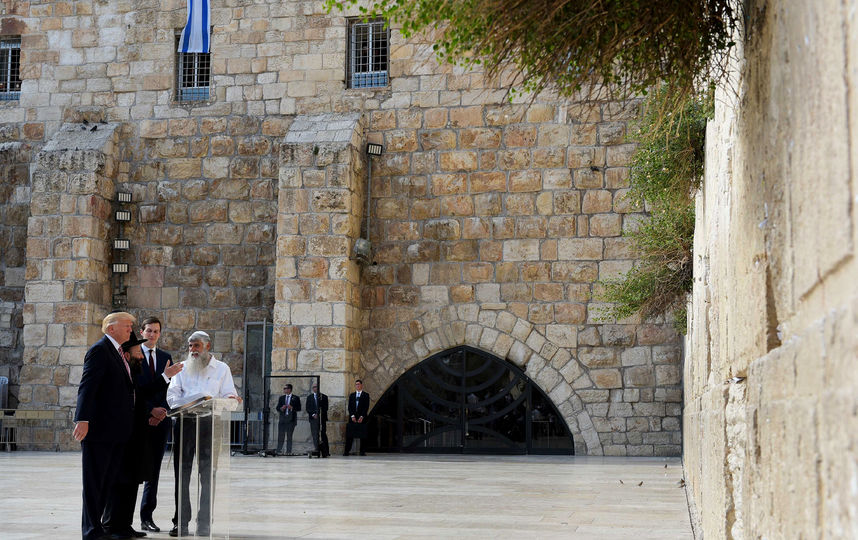 Дональд Трамп посетил Стену Плача в Иерусалиме. Фото AFP