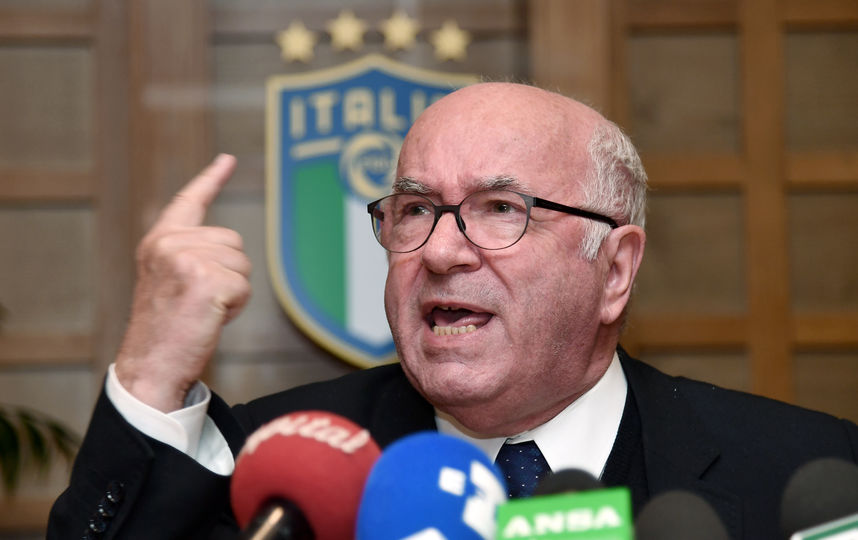 Президент Федерации футбола Италии Карло Тавеккио. Фото AFP