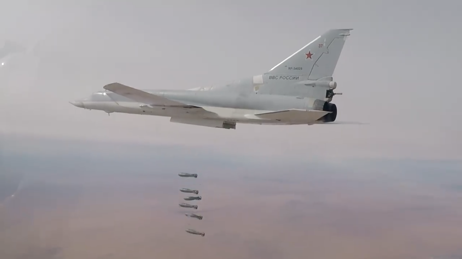 Минобороны опубликовало видео удара по террористам в Сирии