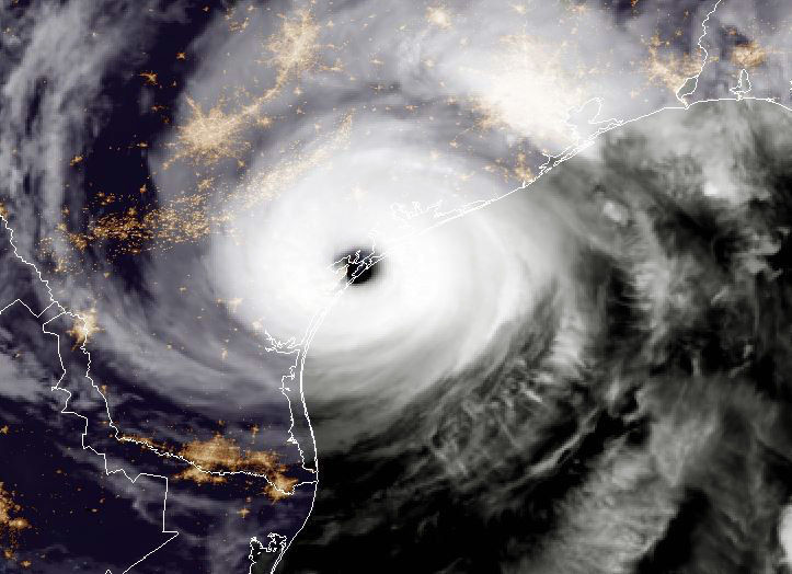 Шторм "Мария" стал ураганом и надвигается на Карибы