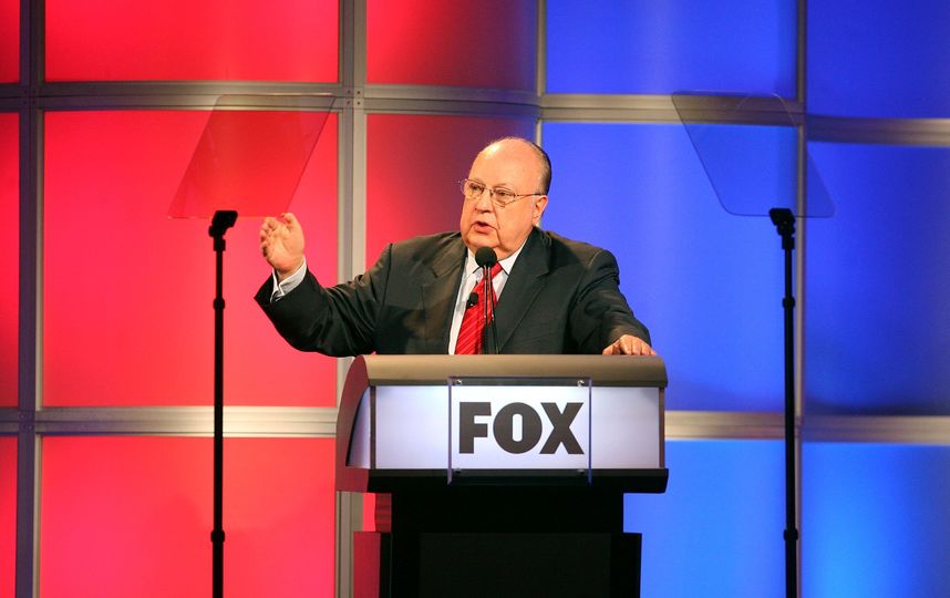 Умер основатель телеканала Fox News Роджер Эйлс