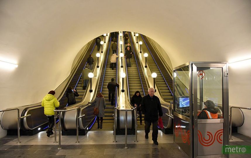 17-летний подросток погиб в Москве, попав под поезд на станции метро "Щукинская". Фото Василий Кузьмичёнок